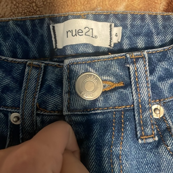 Butterfly pants 🦋 - Picture 3 of 5